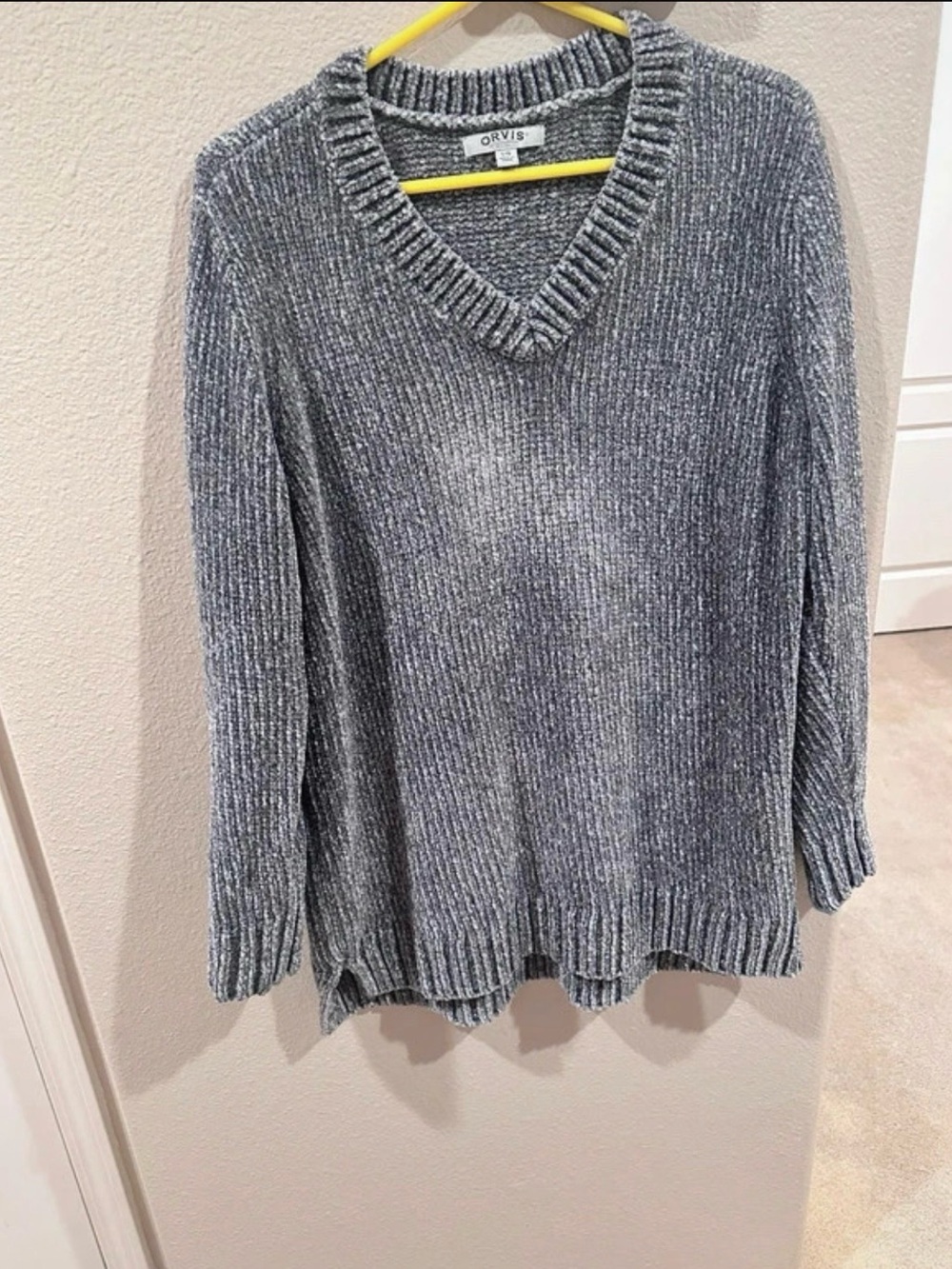 Orvis Women's Heather Gray V-Neck Ribbed Knit Sweater